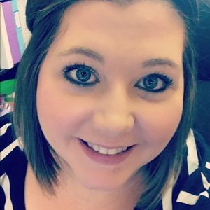 Meet your Posher, Kelli